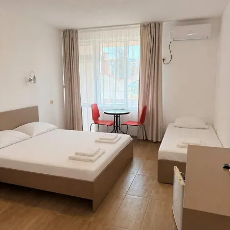Siana House Hostel Ravda
